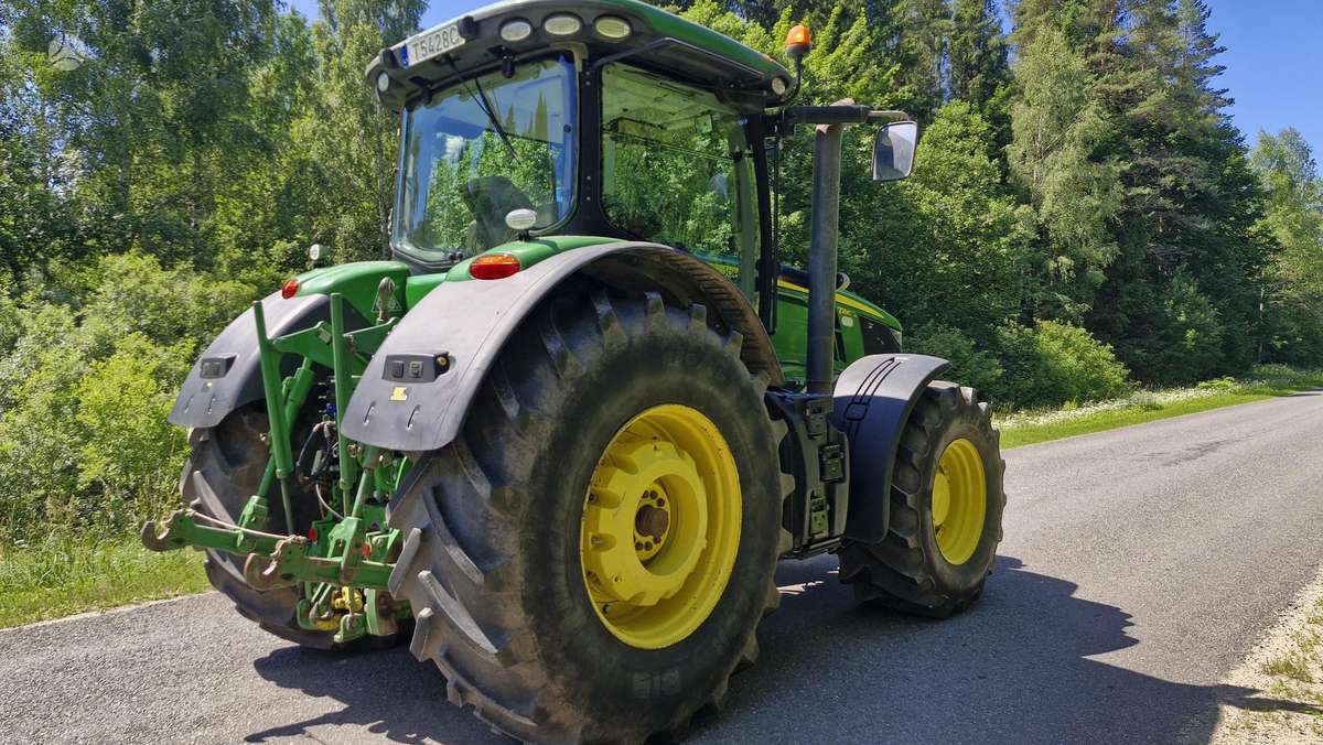 John Deere 7290R, traktoriai