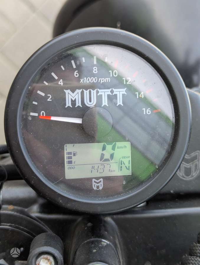 Mutt Razorback 125cc, street / klasikiniai