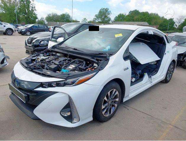 Toyota Prius Prime for parts
