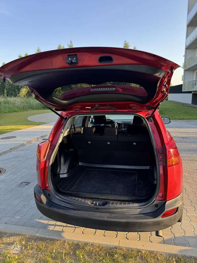 Toyota RAV4 - 9