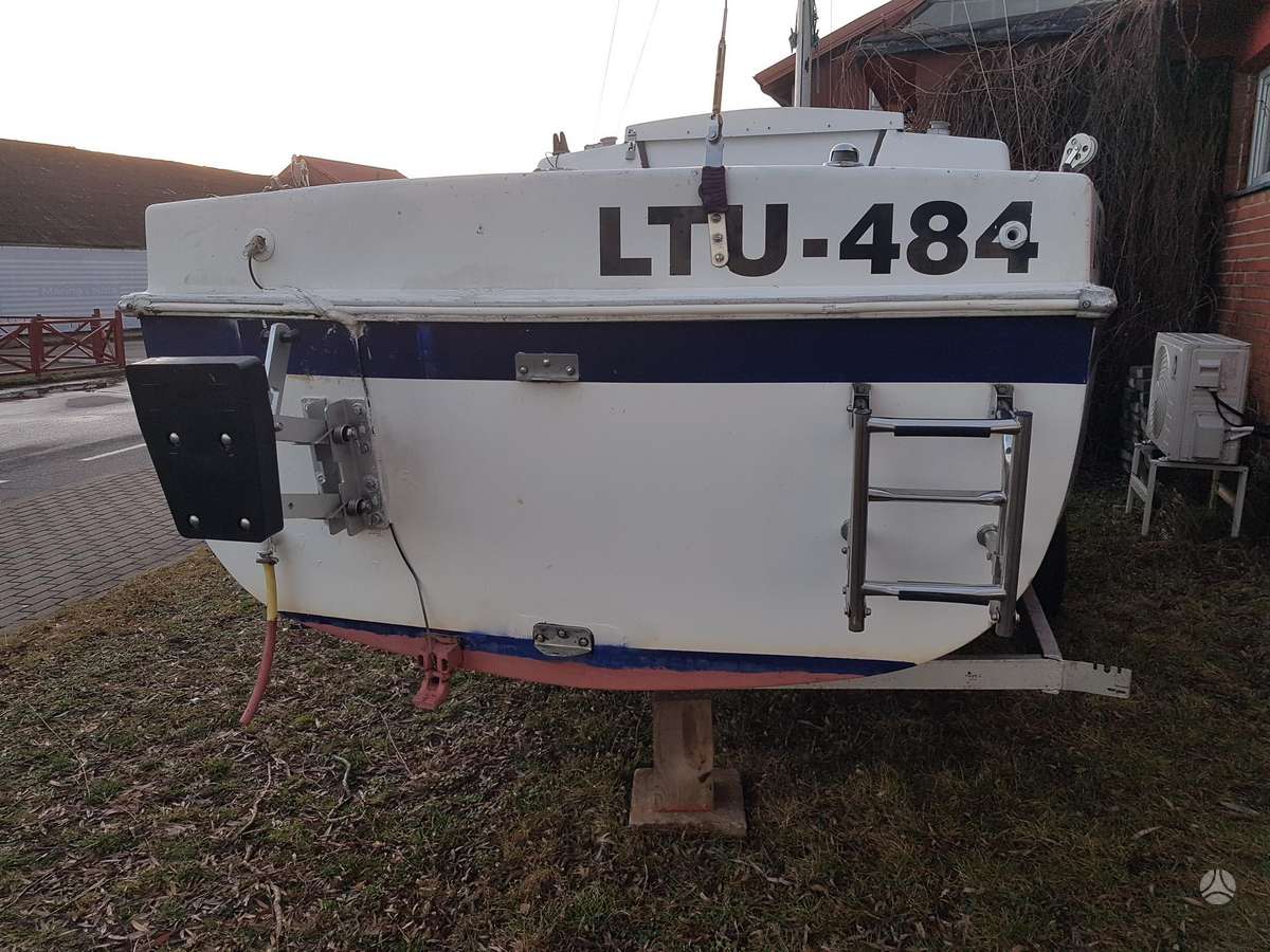 JAV AQUARIUS 21, dinghies