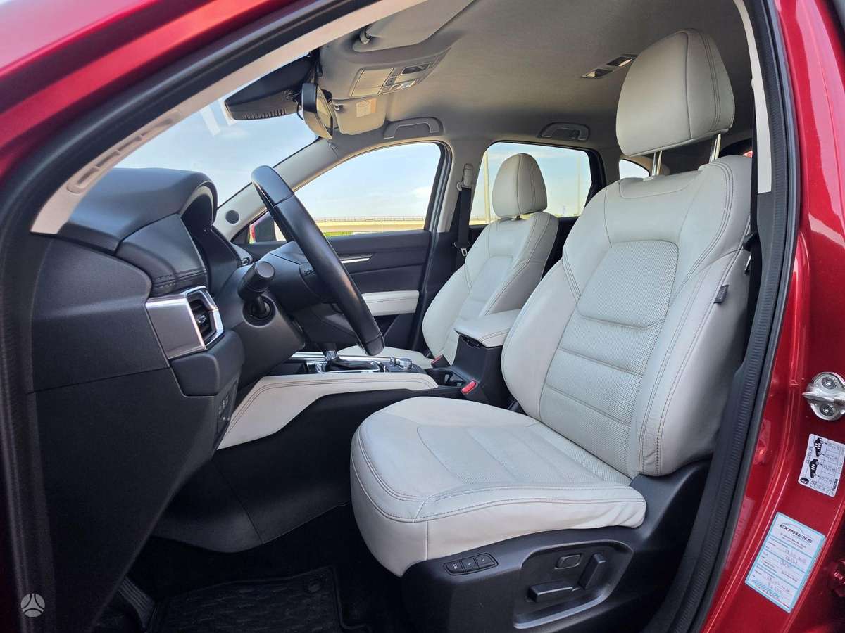 Mazda CX-5, 2.5 l., off-road / crossover