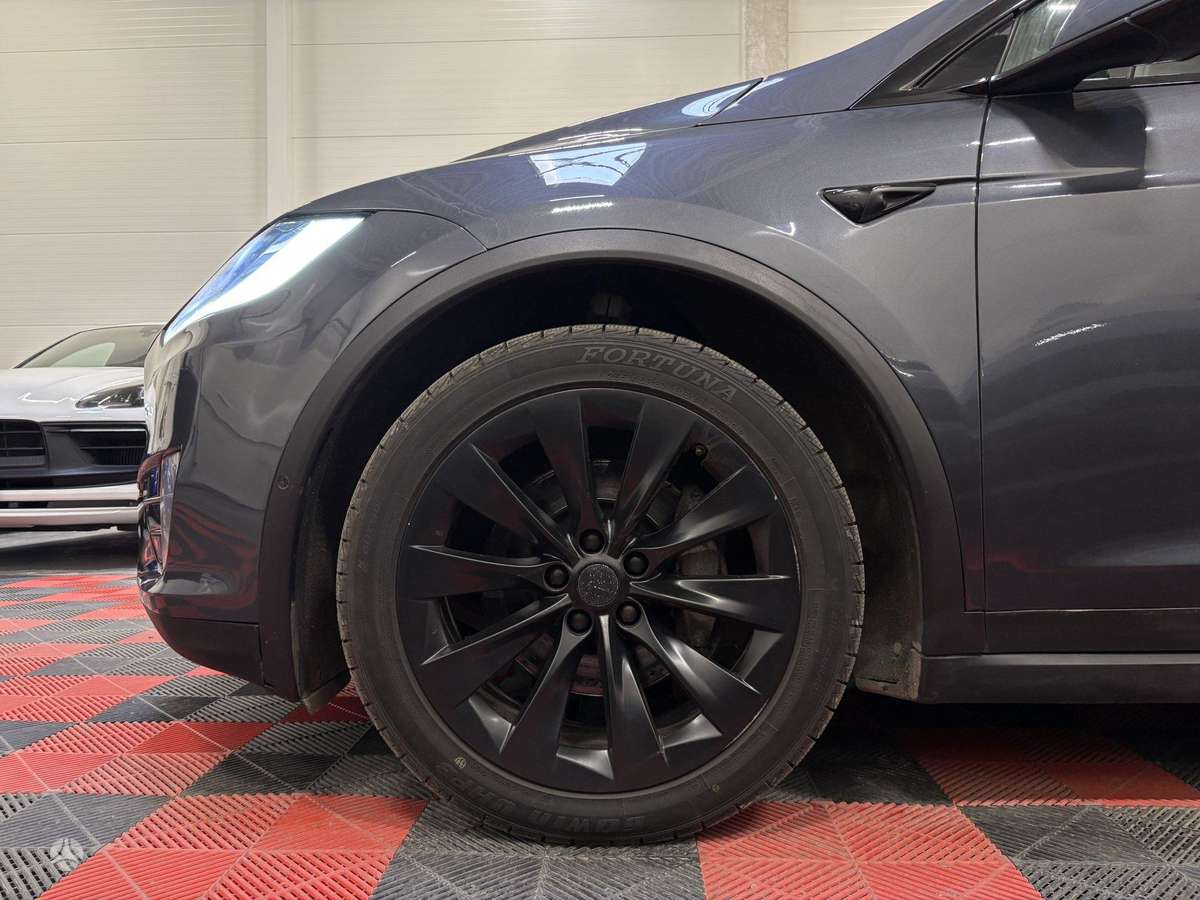 Tesla Model X, 100 kWh, off-road / crossover