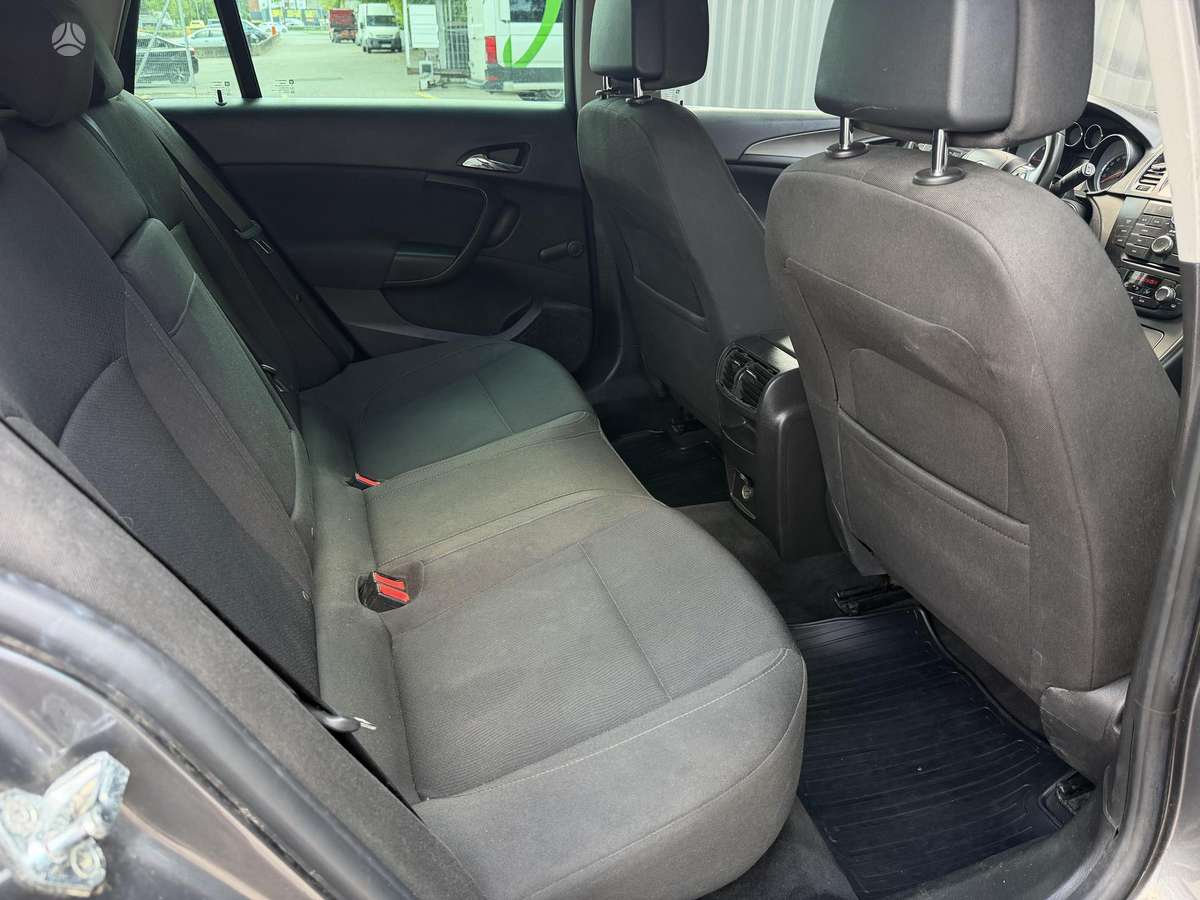 Opel Insignia, 2.0 l., Универсал