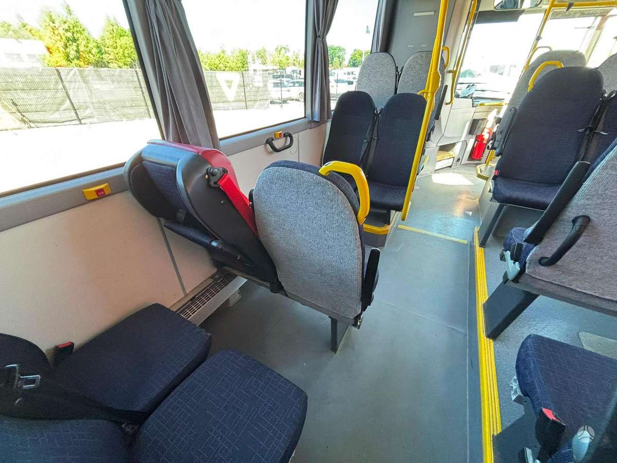 Volvo B8RLE 8900 4x2, city
