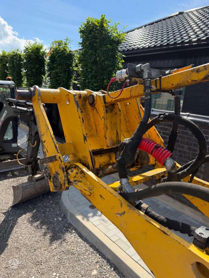 -Kita- 100-H30, mini loaders