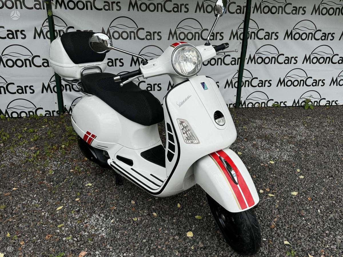 Piaggio Vespa 250cc, scooters / mopeds