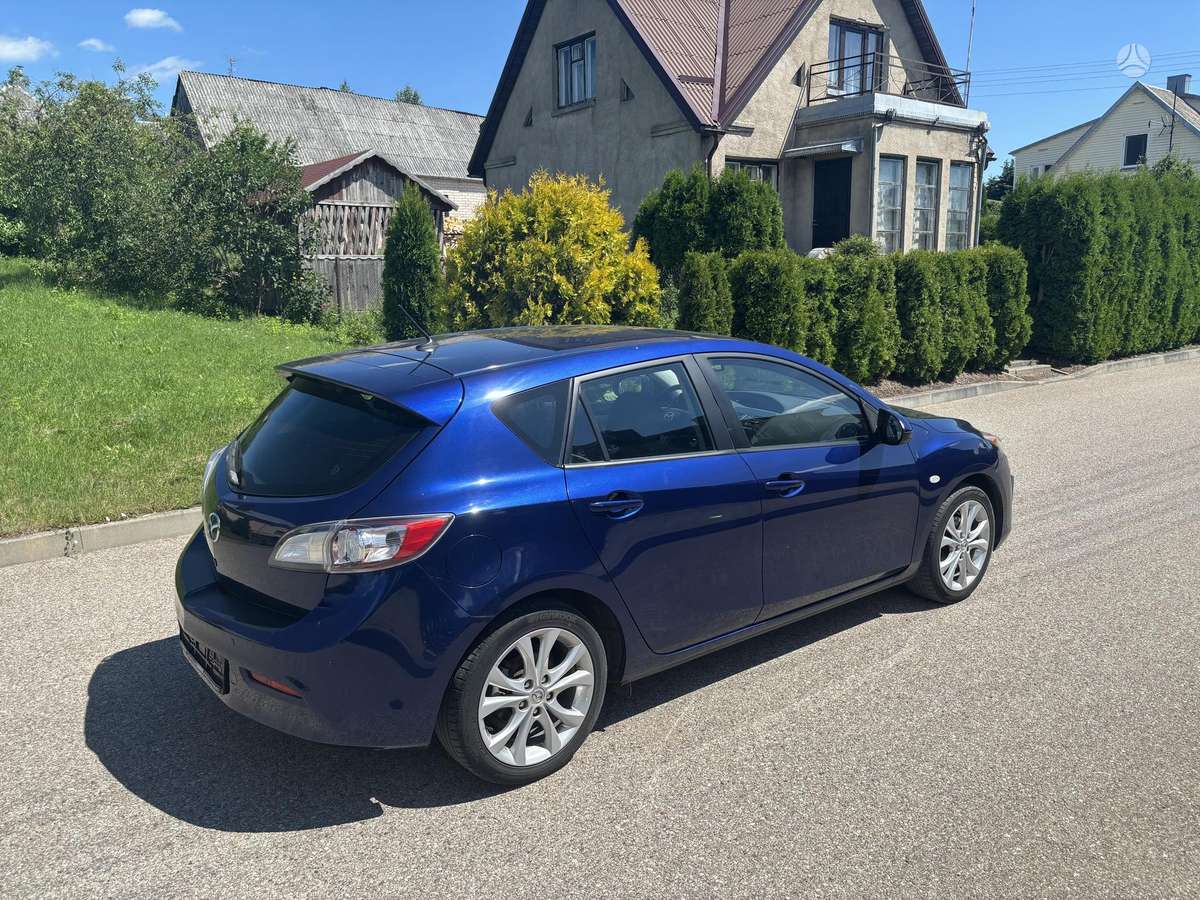 Mazda 3, 1.6 l., Хэтчбек