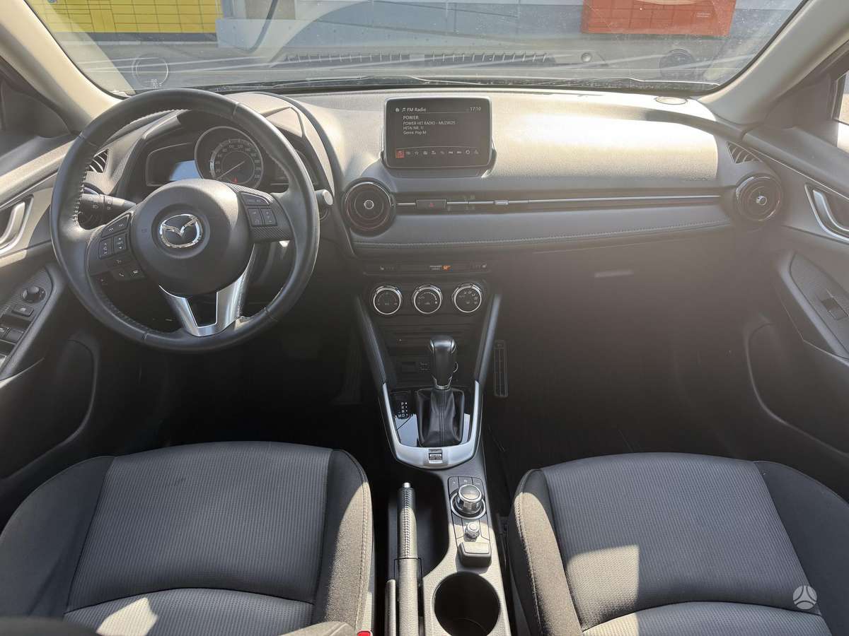 Mazda CX-3, 2.0 l., off-road / crossover
