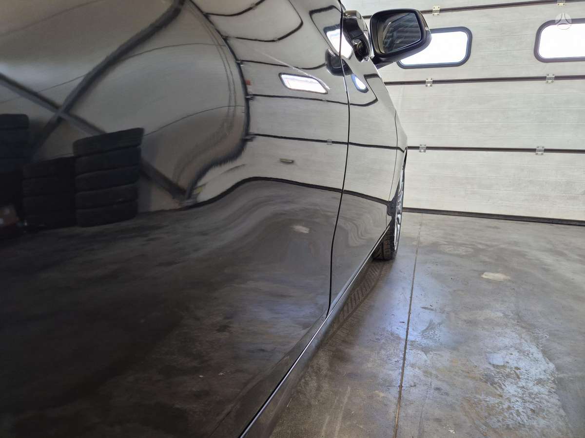 BMW 116, 2.0 l., hatchback