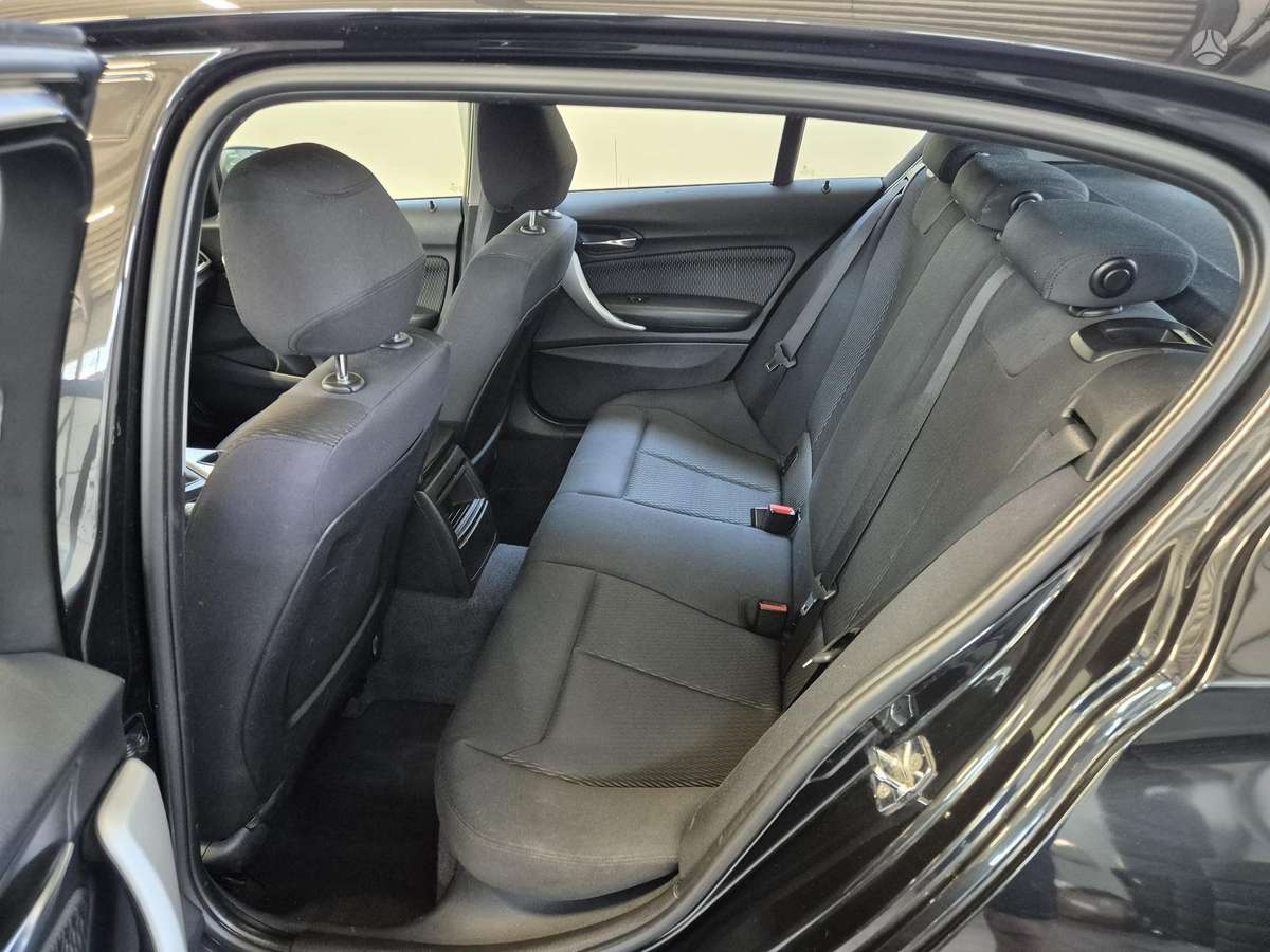 BMW 116, 2.0 l., hatchback
