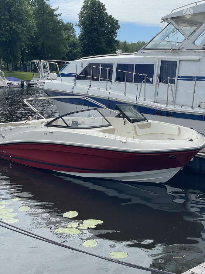 Bayliner VR5, яхты / катера