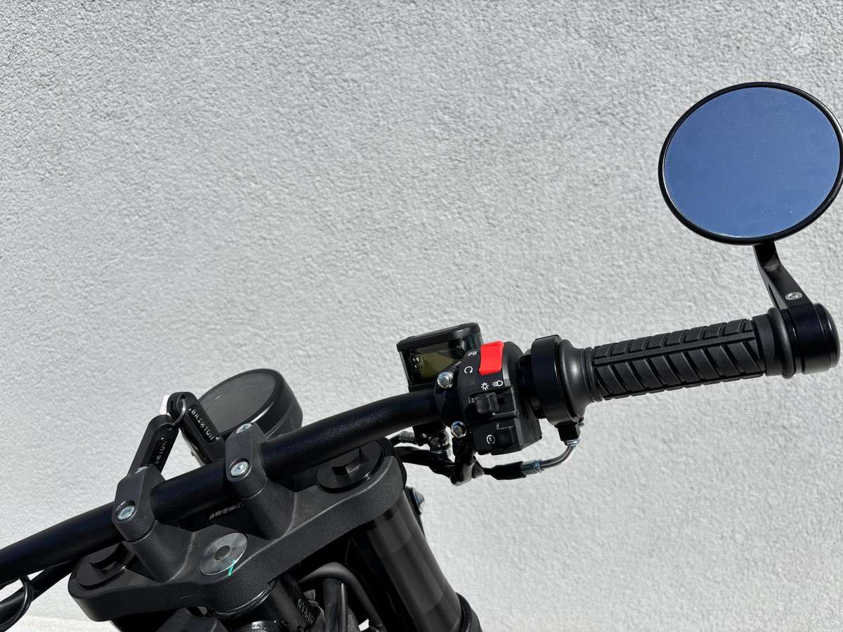 Brixton Crossfire 125LC 124cc, street / classic