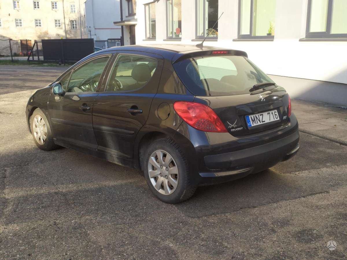 Peugeot 207 - 9