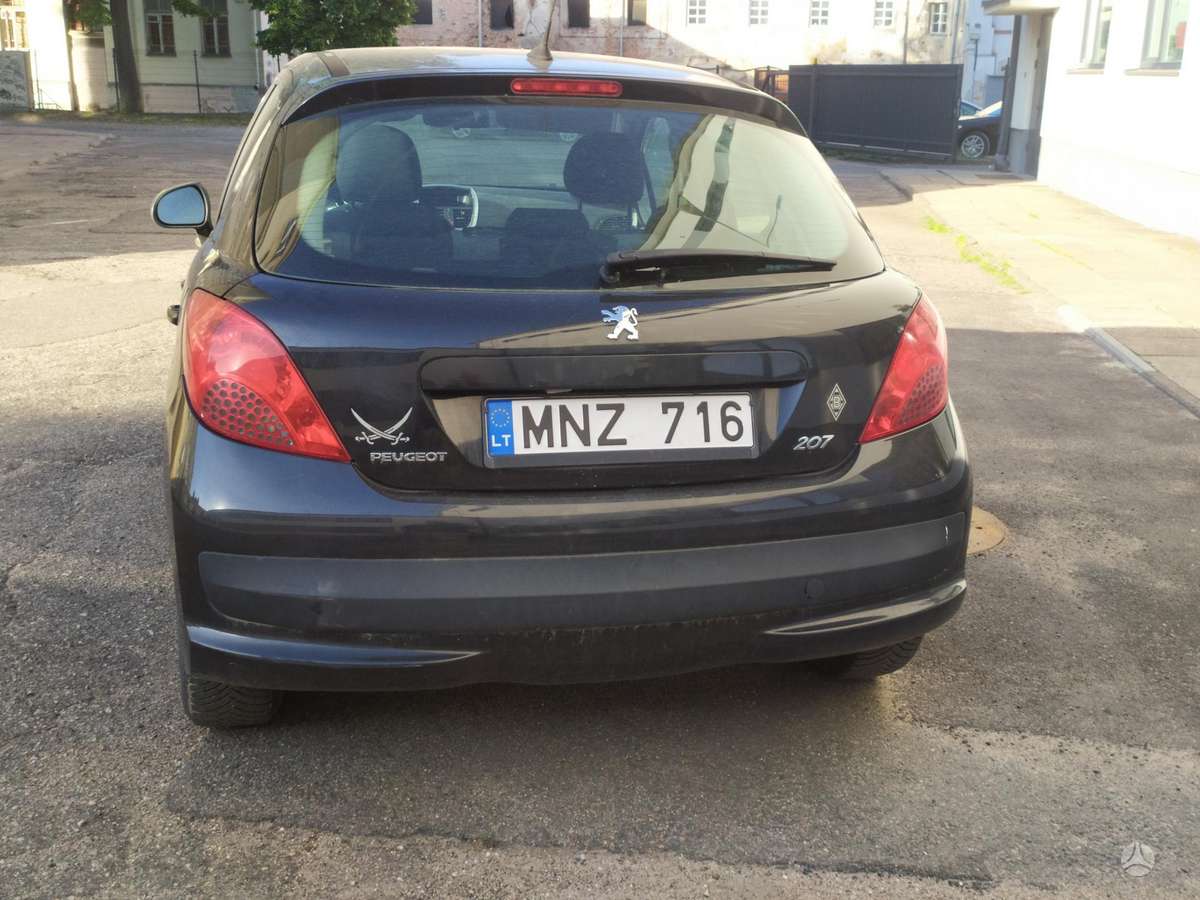 Peugeot 207 - 6