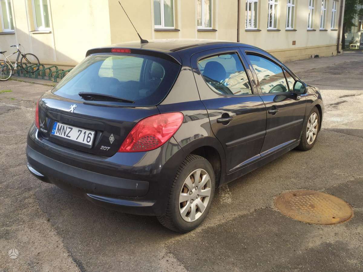 Peugeot 207 - 10