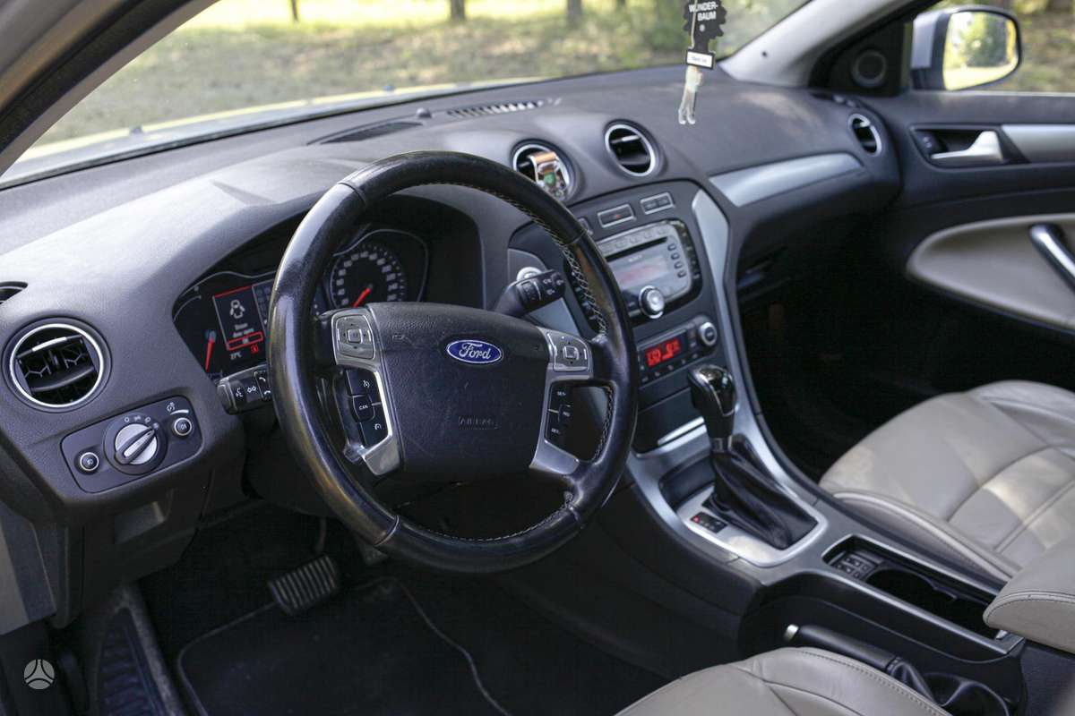 Ford Mondeo, 2.2 l., Хэтчбек
