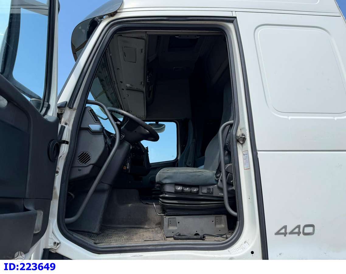 Volvo FH13 440 6X2 Hydraulics, double sleeper