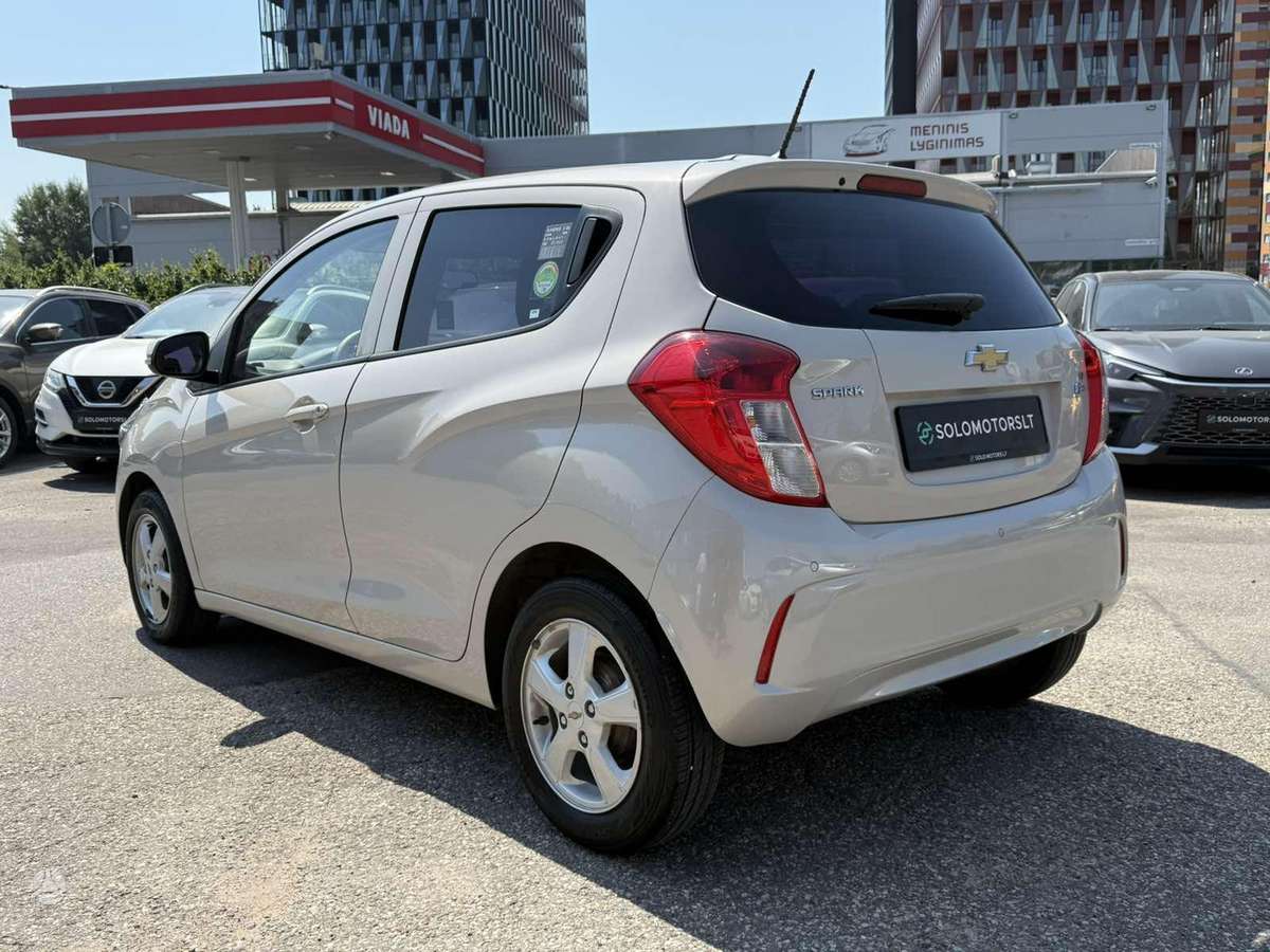 Chevrolet Spark, 1.0 l., Хэтчбек