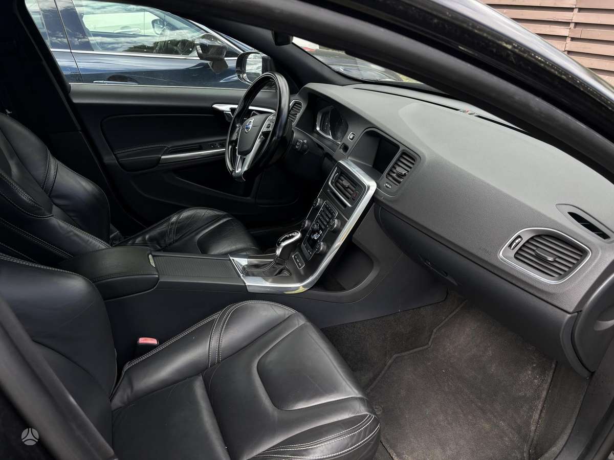 Volvo V60 - 8