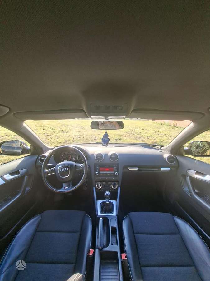 Audi A3, 1.8 l., Хэтчбек