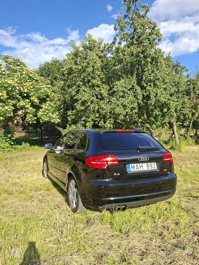 Audi A3, 1.8 l., Хэтчбек