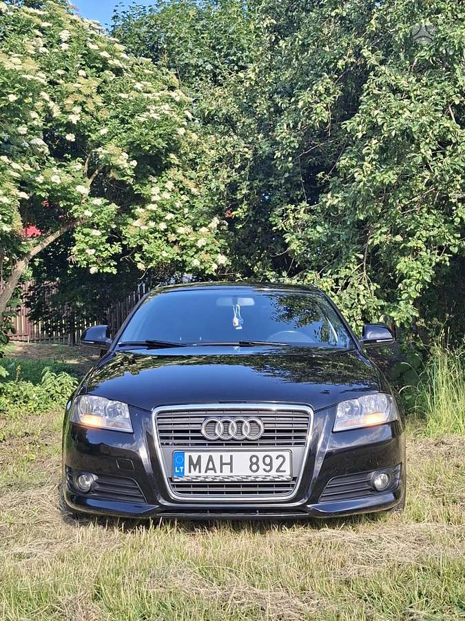 Audi A3, 1.8 l., Хэтчбек