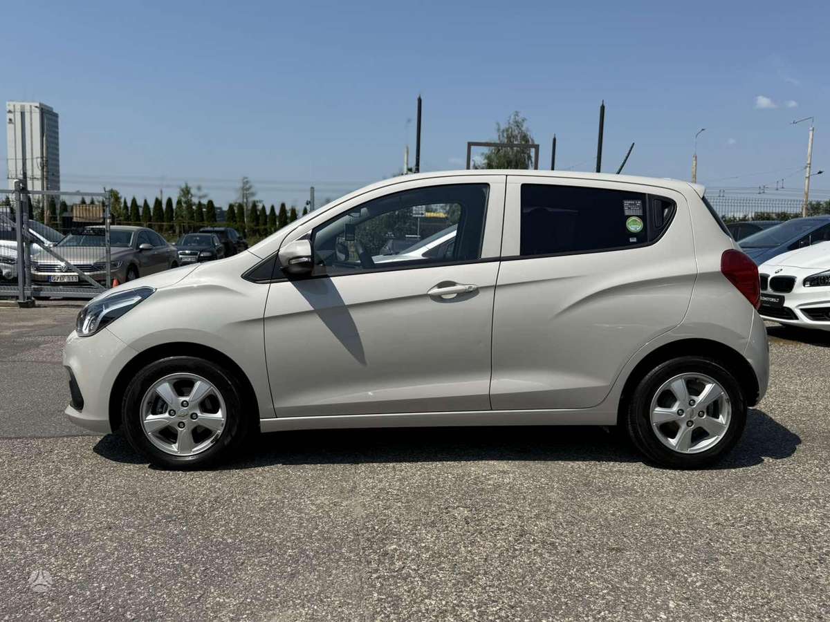 Chevrolet Spark, 1.0 l., hatchback