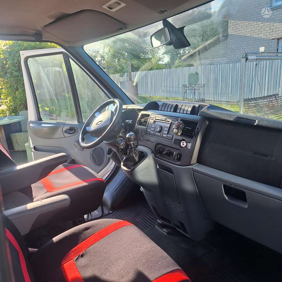 Ford Transit, туристическиe автомобили