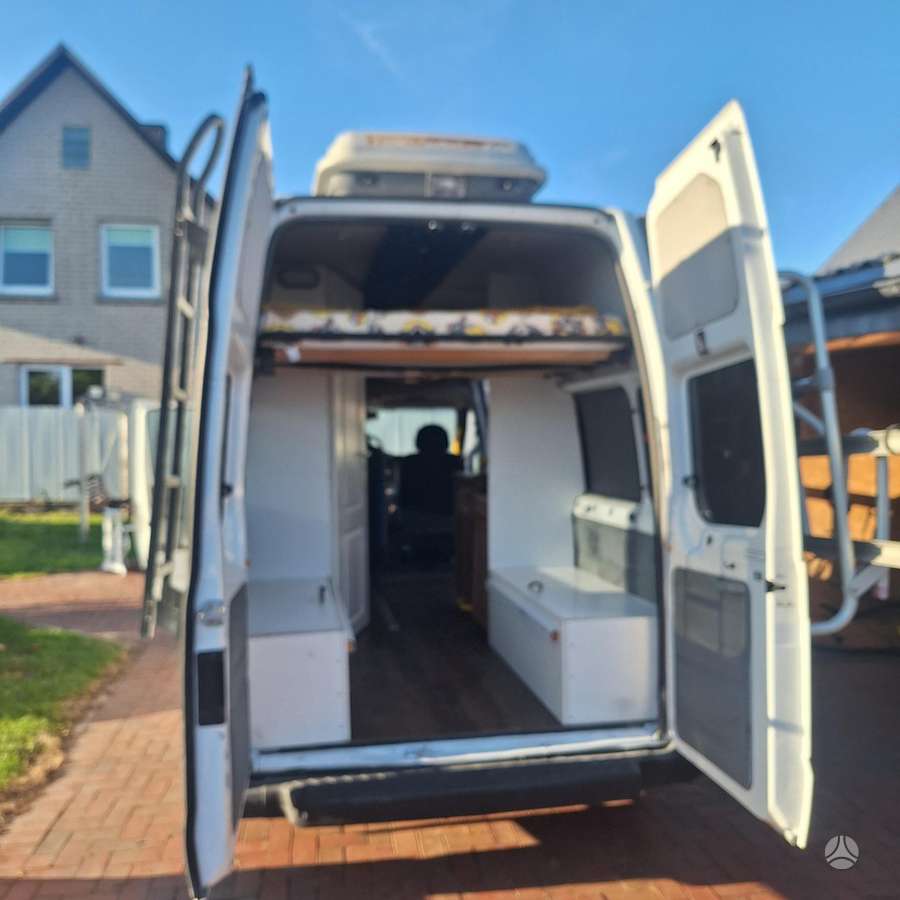 Ford Transit, туристическиe автомобили