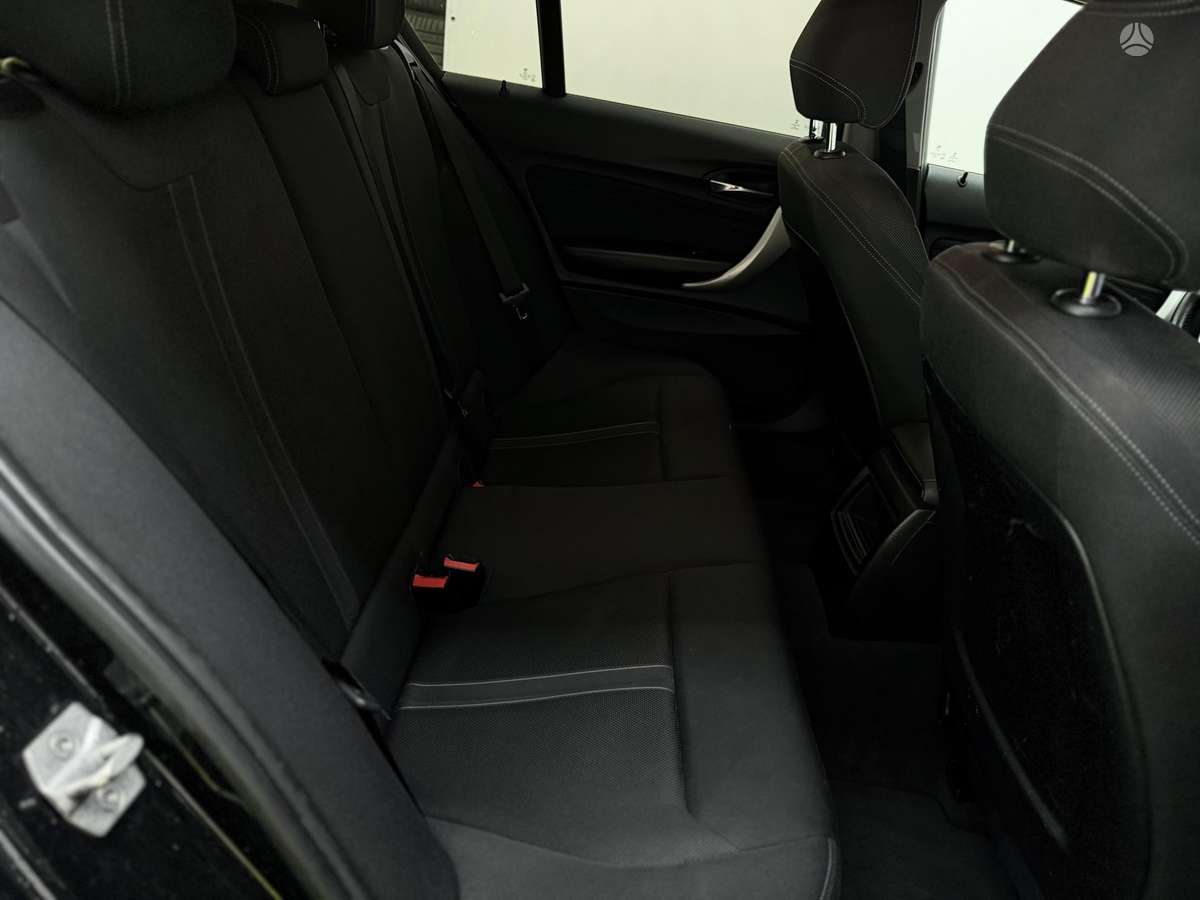 BMW 118, 2.0 l., hatchback