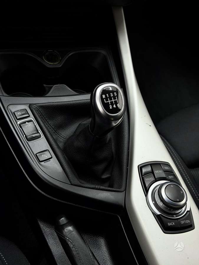 BMW 118, 2.0 l., hatchback