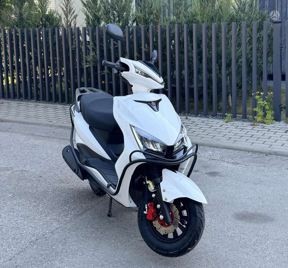 Yamaha Cygnus 49cc, мотороллеры / мопеды