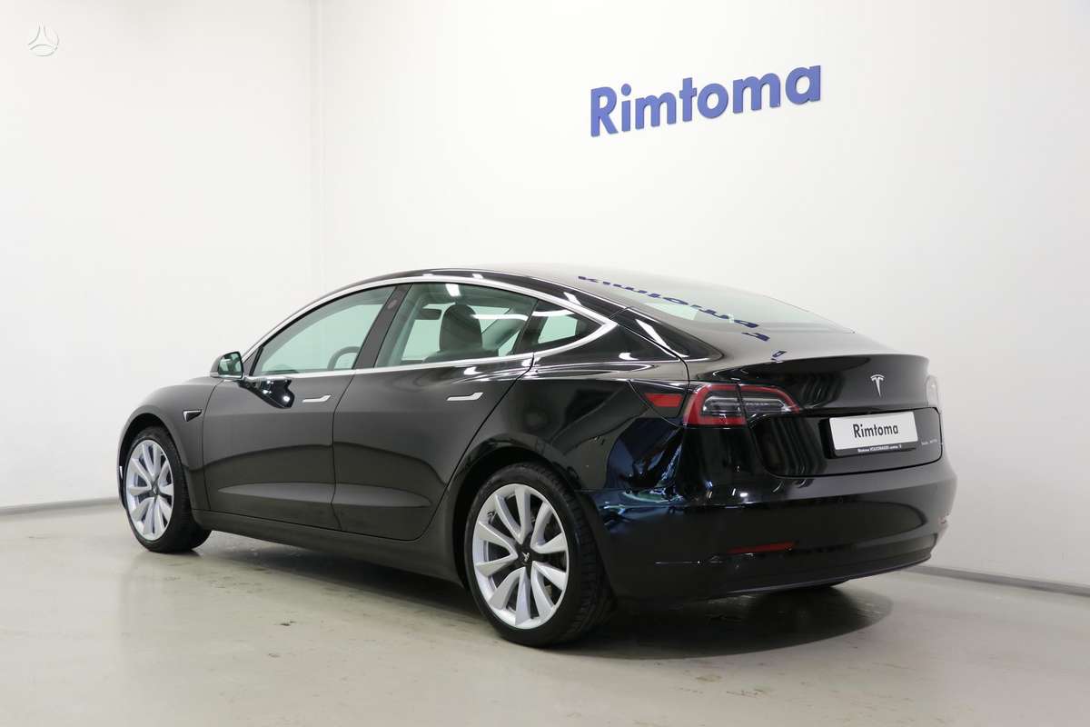 Tesla Model 3, 78 kWh, hatchback