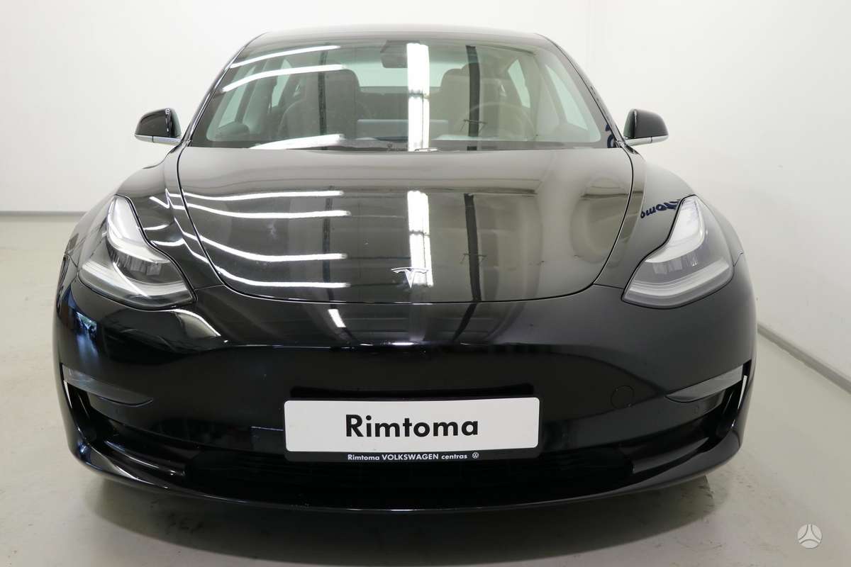 Tesla Model 3, 78 kWh, hatchback