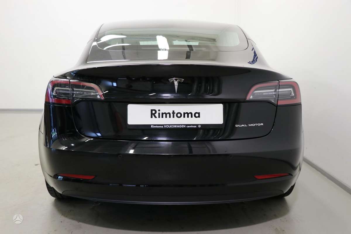 Tesla Model 3, 78 kWh, hatchback