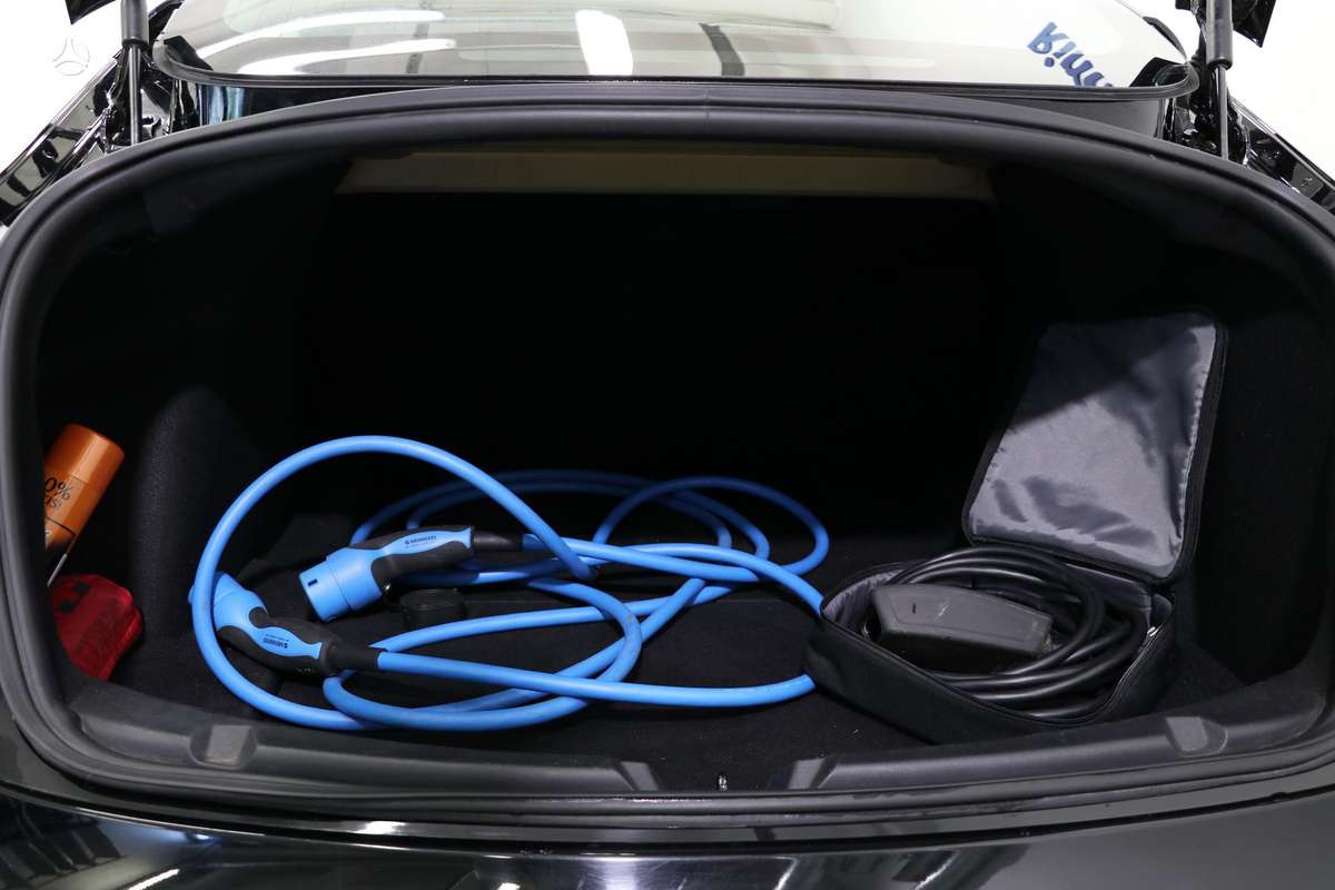 Tesla Model 3, 78 kWh, hatchback