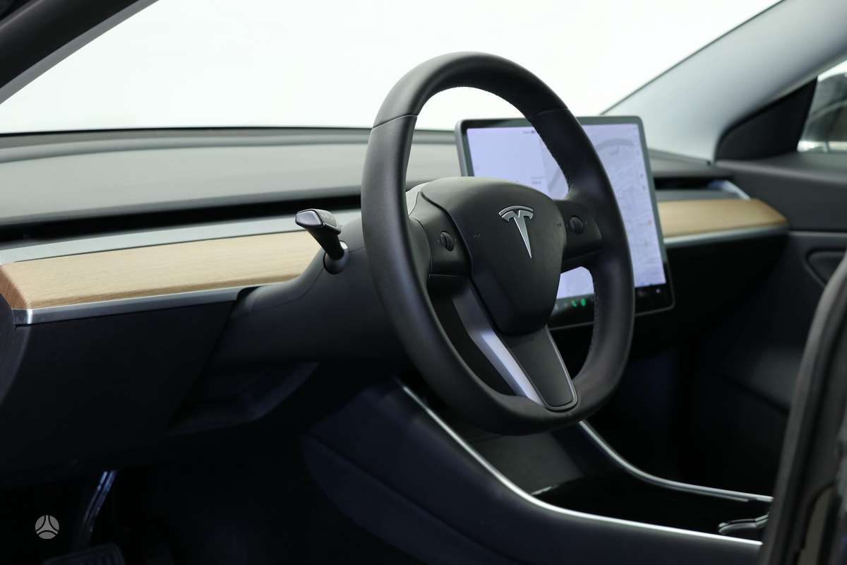 Tesla Model 3, 78 kWh, hatchback