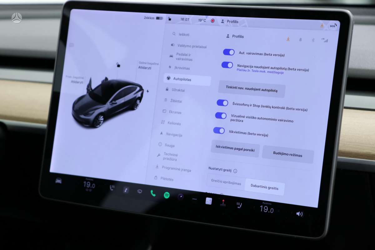 Tesla Model 3, 78 kWh, hatchback