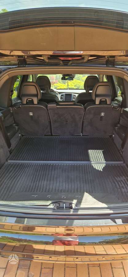 Volvo XC90 - 12