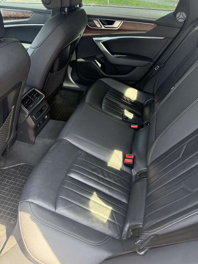 Audi A6, 2.0 l., Седан