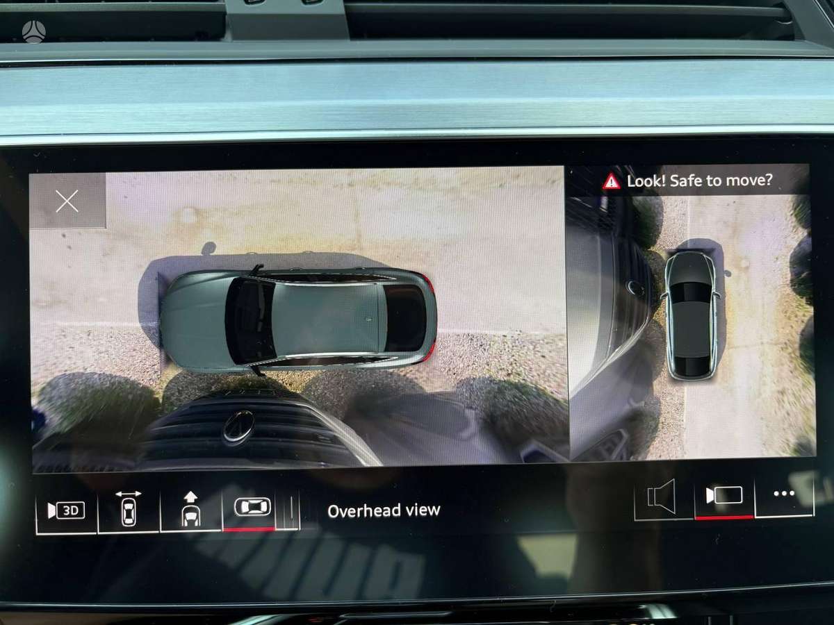 Audi e-tron S, 95 kWh, off-road / crossover