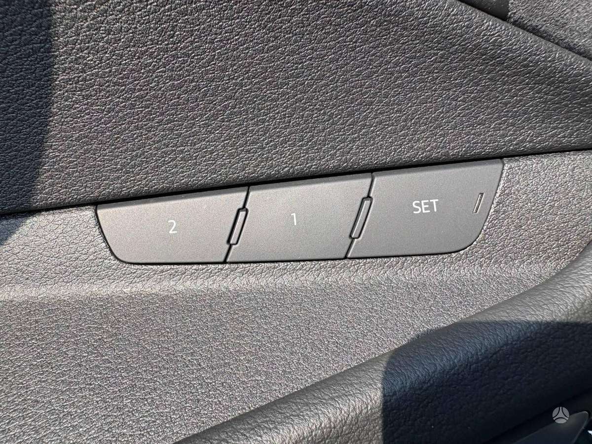 Audi e-tron S, 95 kWh, off-road / crossover