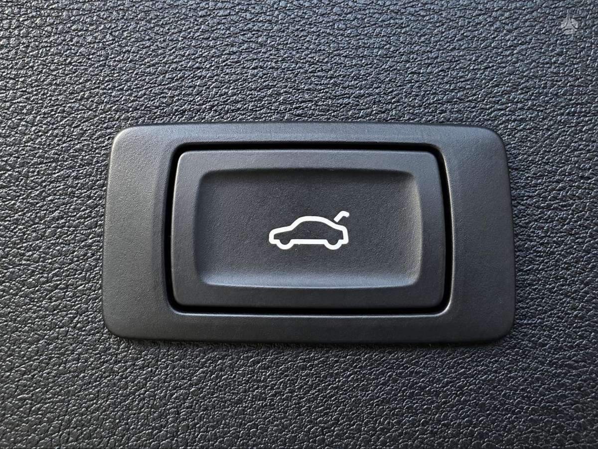 Audi A4, 2.0 l., universalas