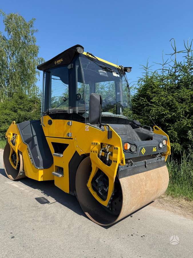 Bomag BW141AD-5, vibrator / compactor