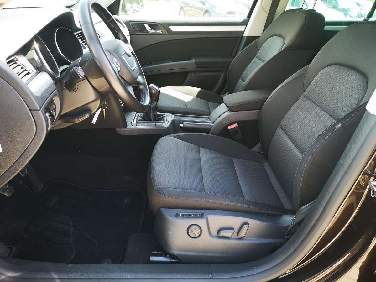 Skoda Superb, 2.0 l., Хэтчбек