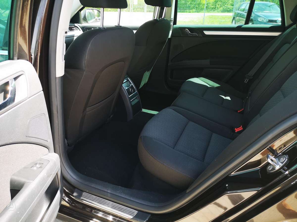 Skoda Superb, 2.0 l., Хэтчбек
