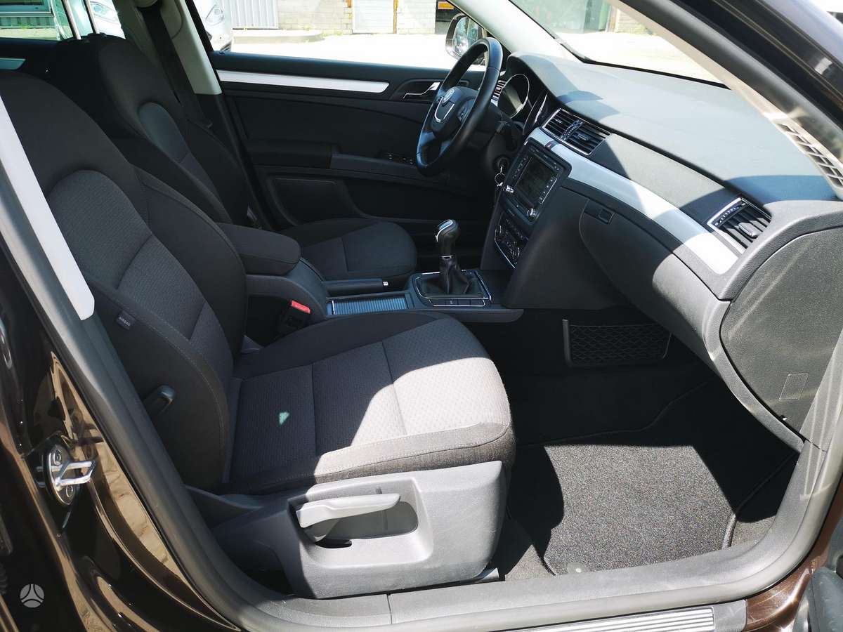 Skoda Superb, 2.0 l., Хэтчбек