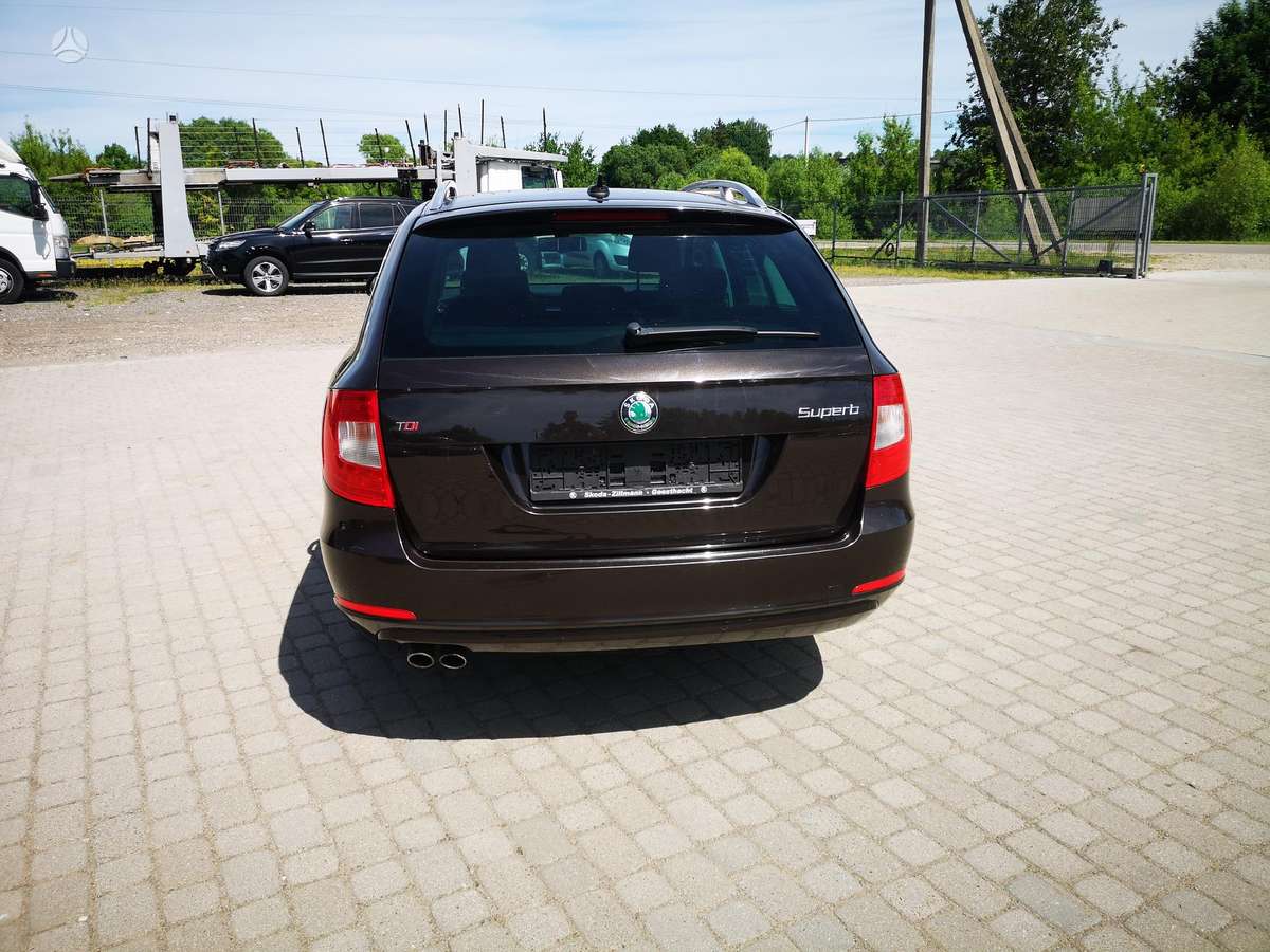 Skoda Superb, 2.0 l., Хэтчбек