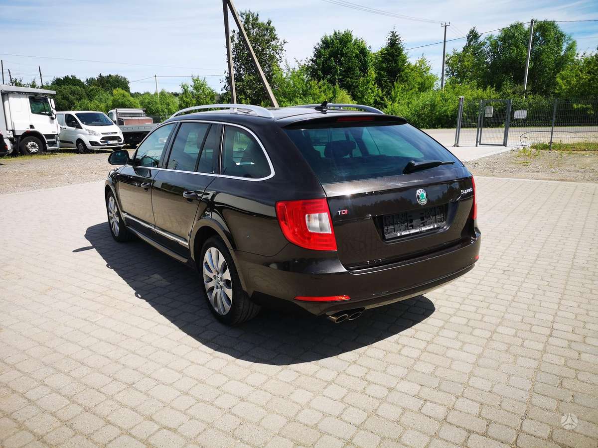 Skoda Superb, 2.0 l., hatchback